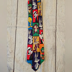 Vintage Looney Tunes Neck Tie Characters Bugs, Taz, Tweety, Road Runner, Daffy